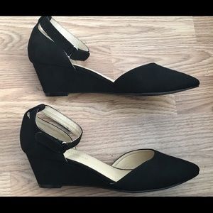 Black wedge sandals